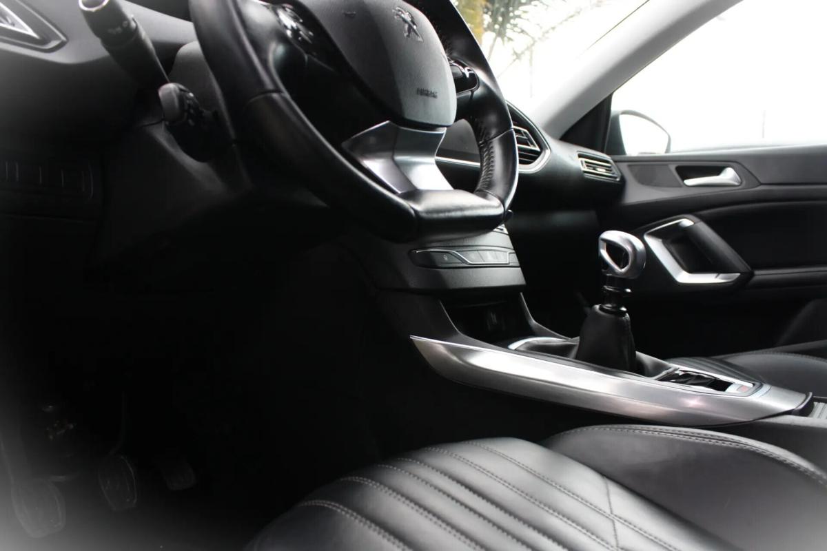 peugeot-308-sw-2018-diesel-1560cc