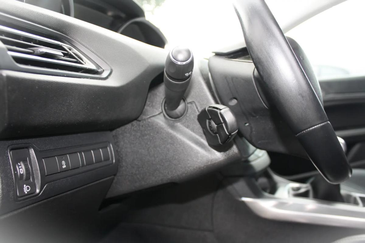 peugeot-308-sw-2018-diesel-1560cc
