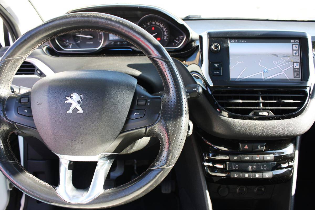 peugeot-208-2012-diesel-1560cc