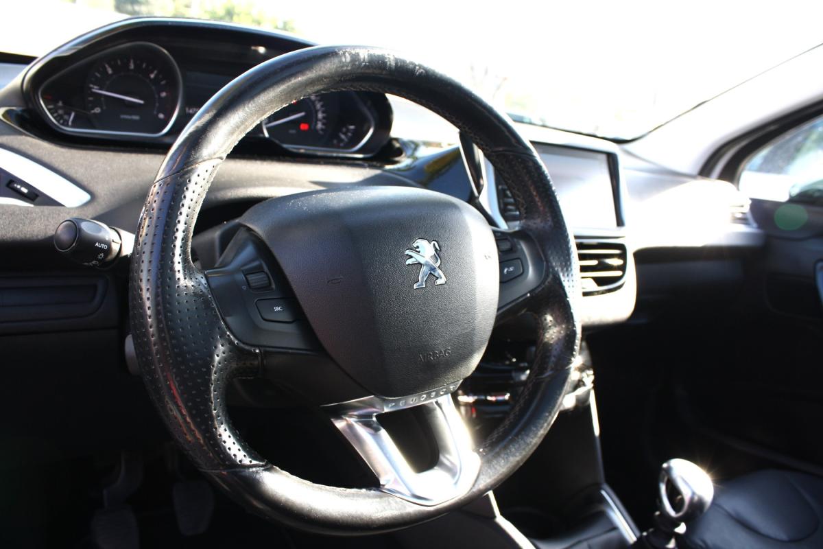 peugeot-208-2012-diesel-1560cc