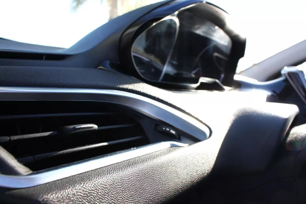 peugeot-208-2012-diesel-1560cc