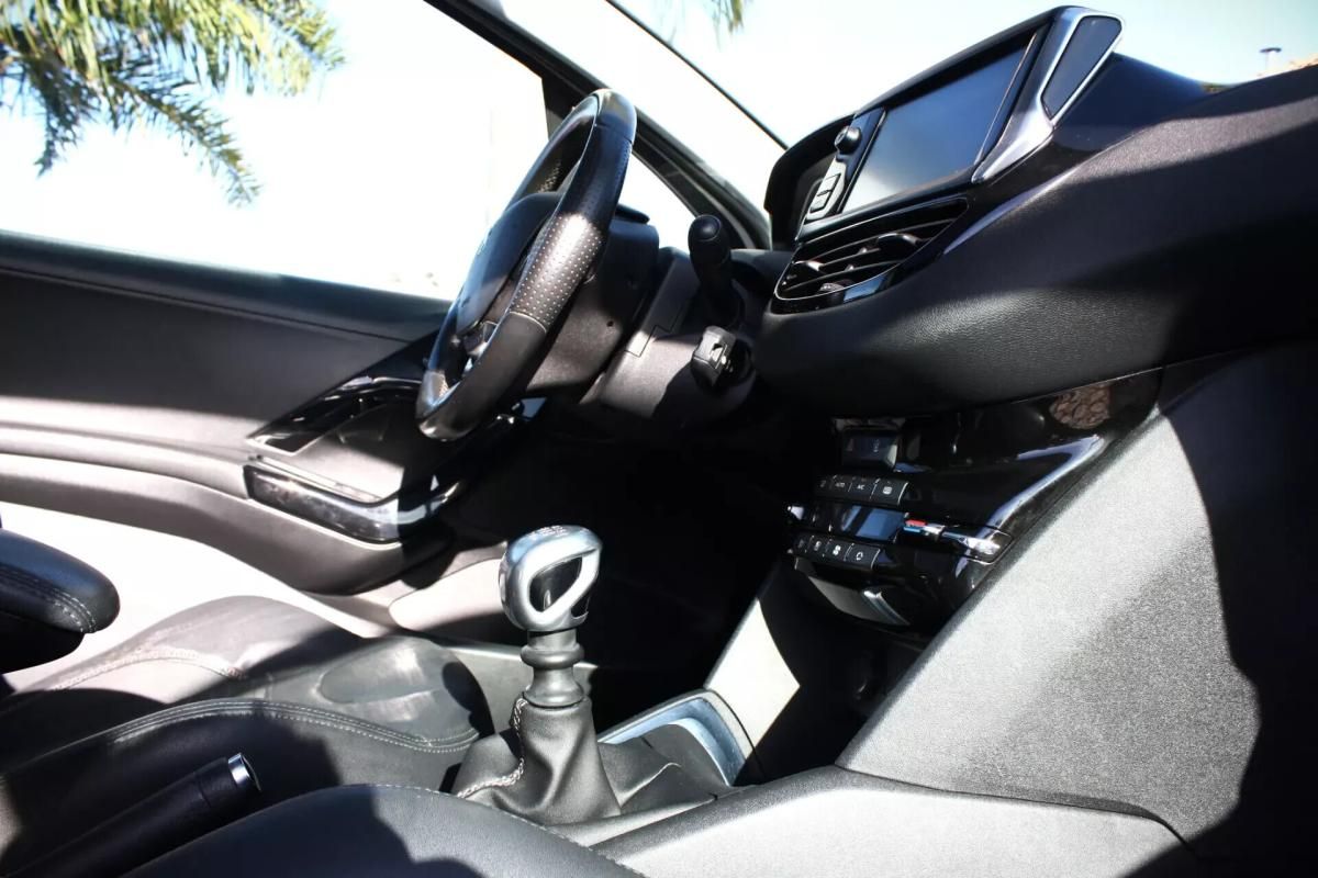 peugeot-208-2012-diesel-1560cc