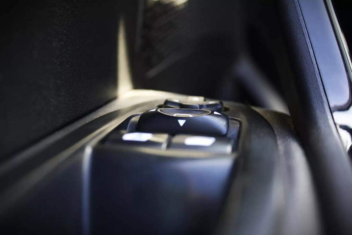 peugeot-208-2012-diesel-1560cc