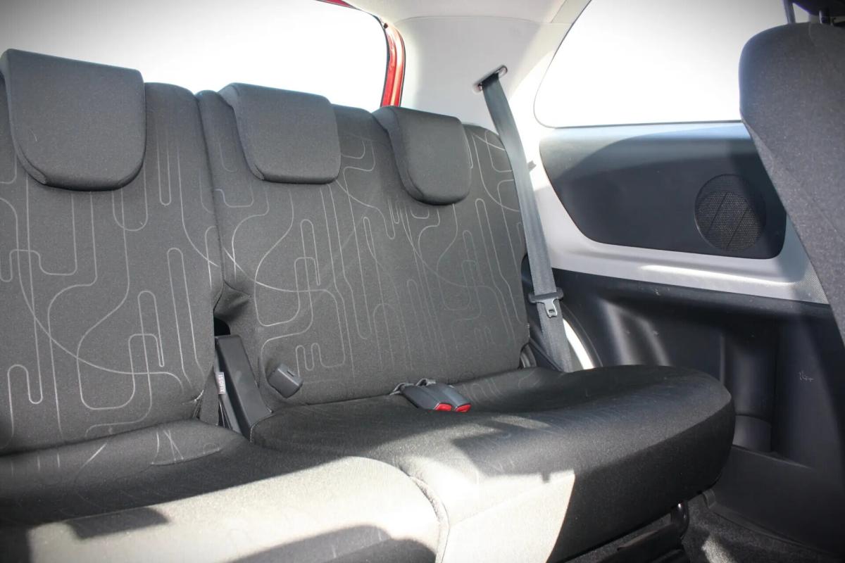 toyota-yaris-2010-gasolina-998cc