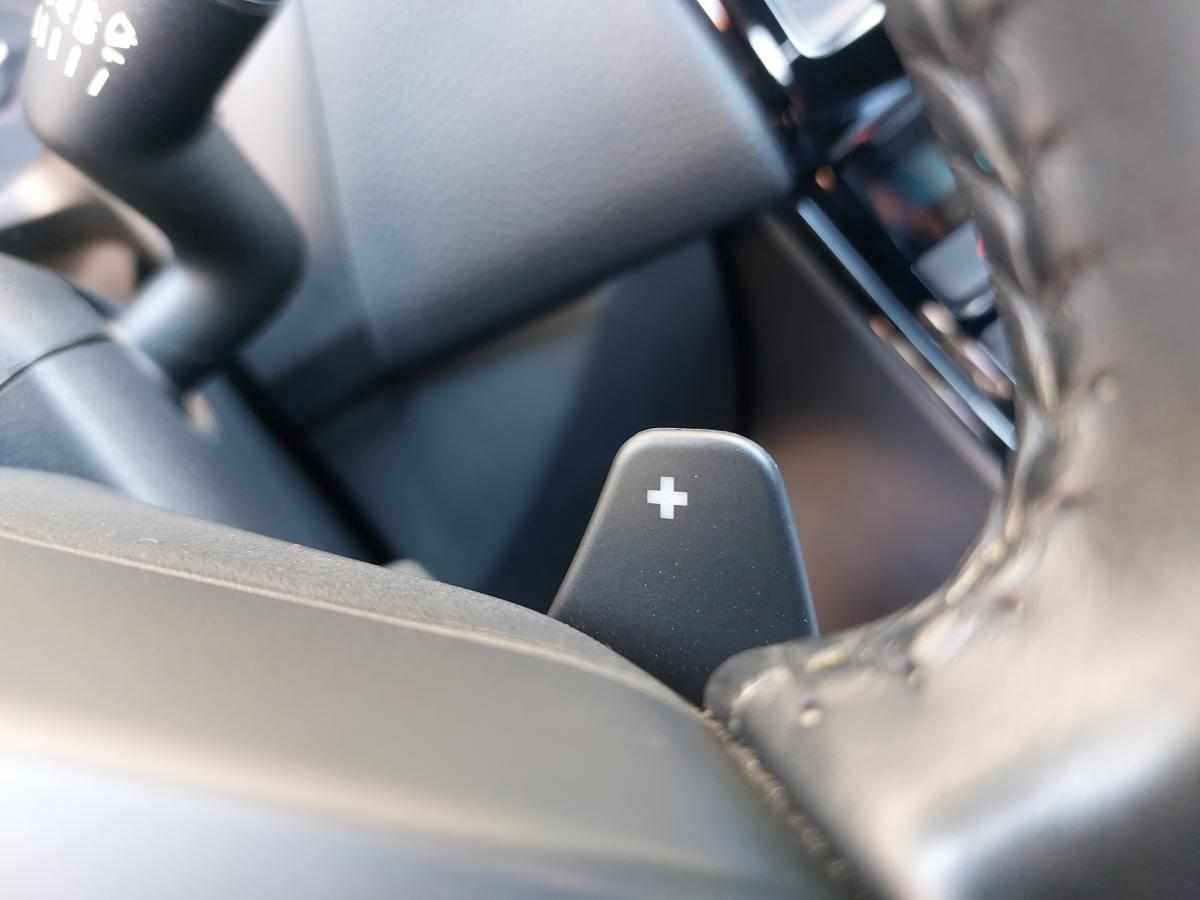 jaguar-xe-e-performance-2-0-2015-diesel-1999cc