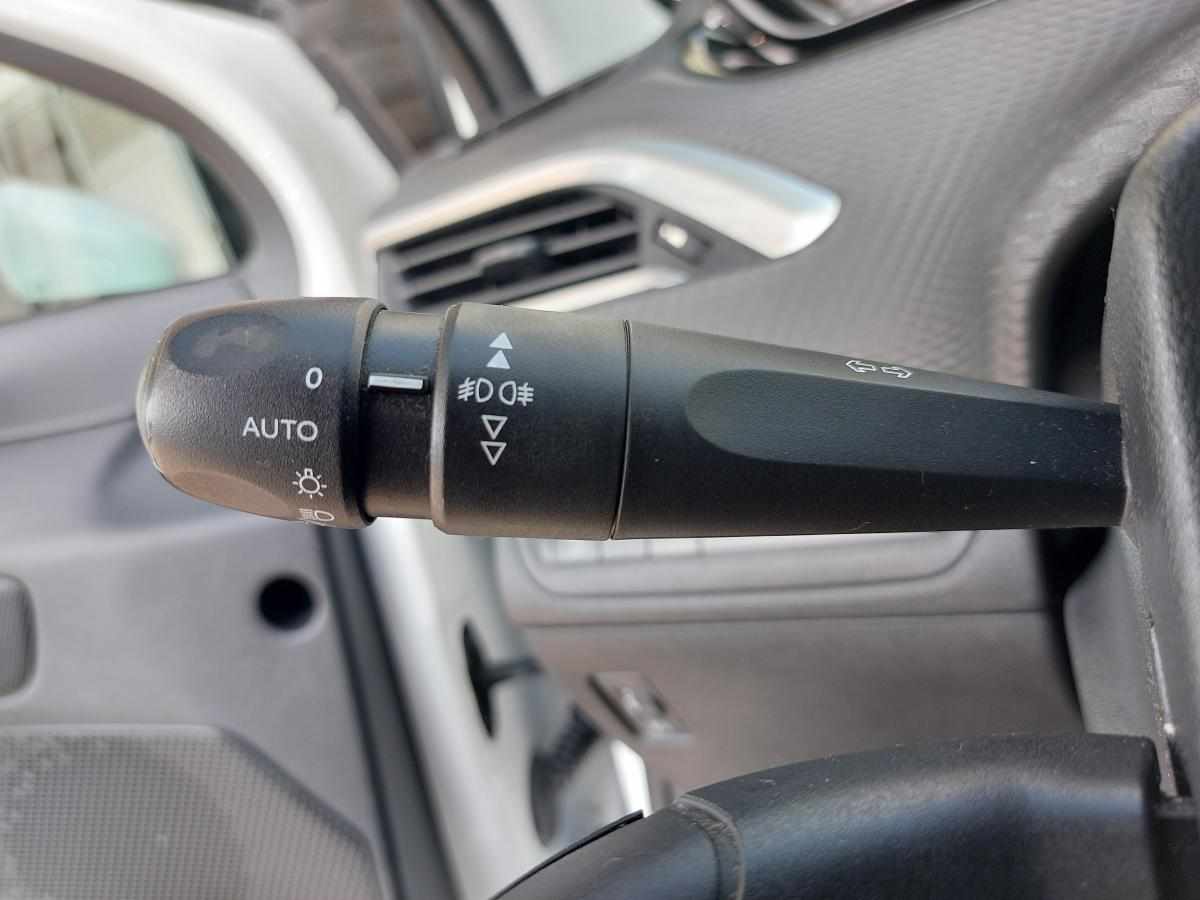 peugeot-2008-1-2-e-thp-2018-gasolina-1198cc