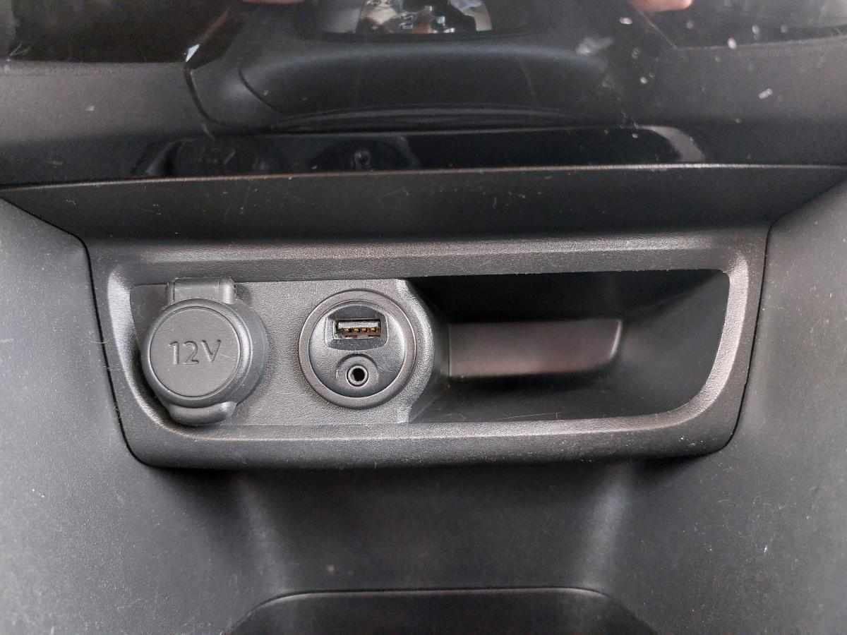 peugeot-2008-1-2-e-thp-2018-gasolina-1198cc