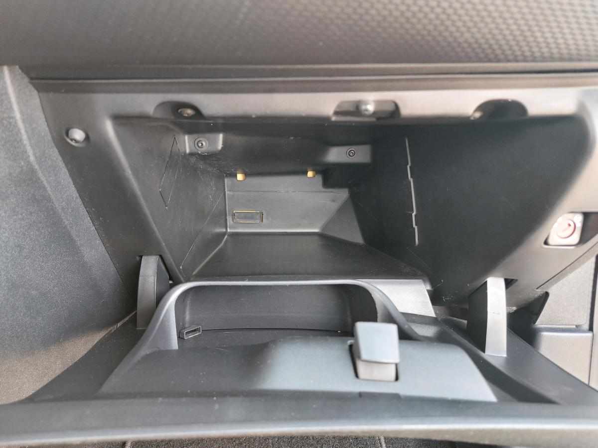 peugeot-2008-1-2-e-thp-2018-gasolina-1198cc