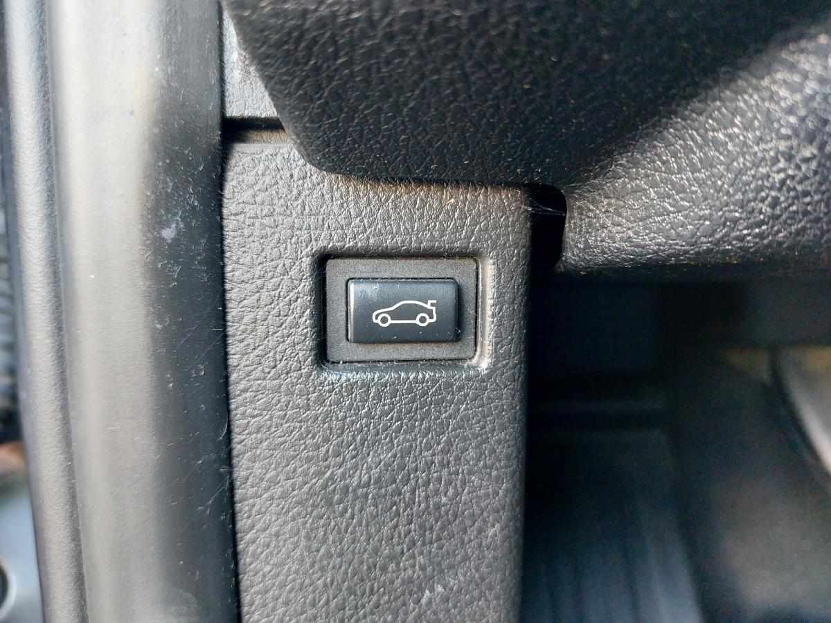 bmw-serie-3-318d-2013-diesel-1995cc