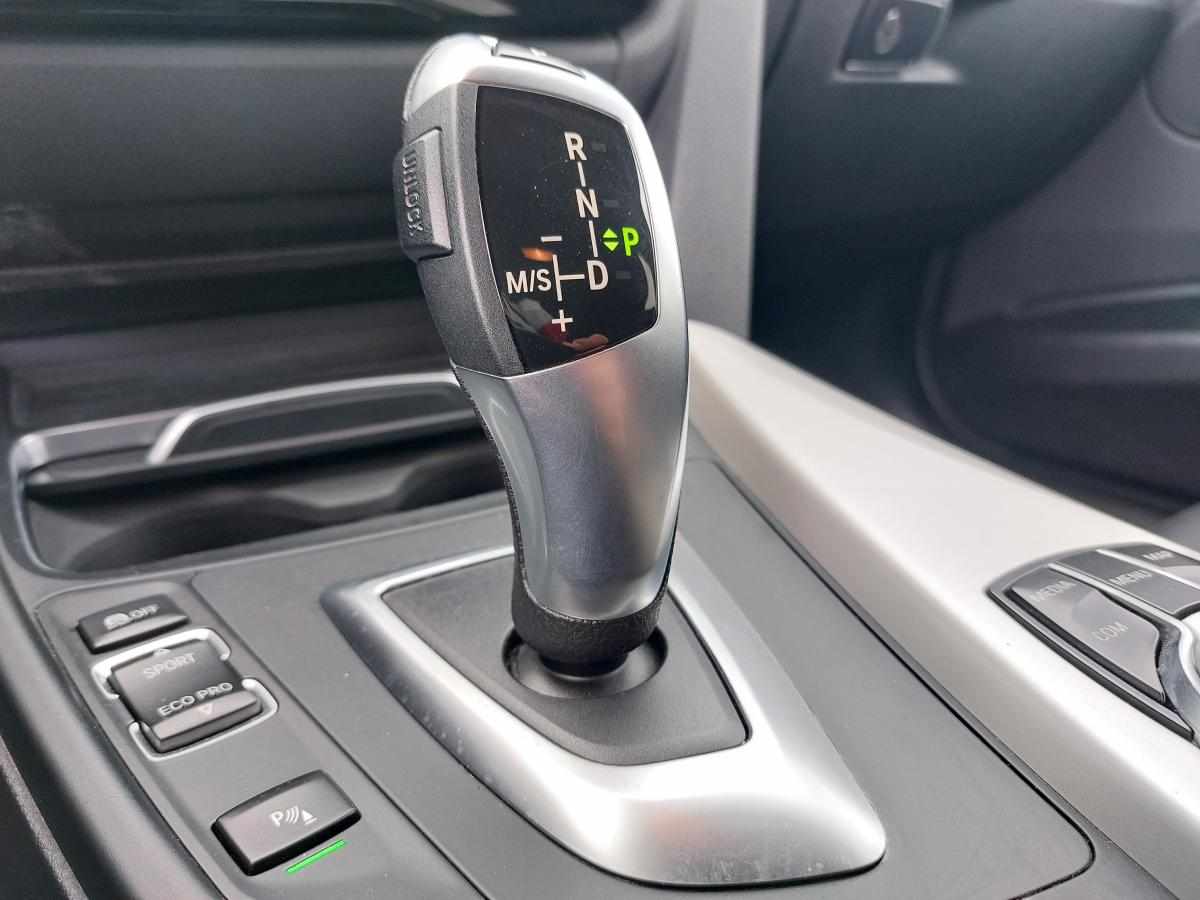 bmw-serie-3-318d-2018-diesel-1995cc
