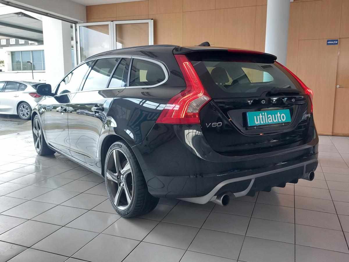 volvo-v60-d2-2011-diesel-1560cc