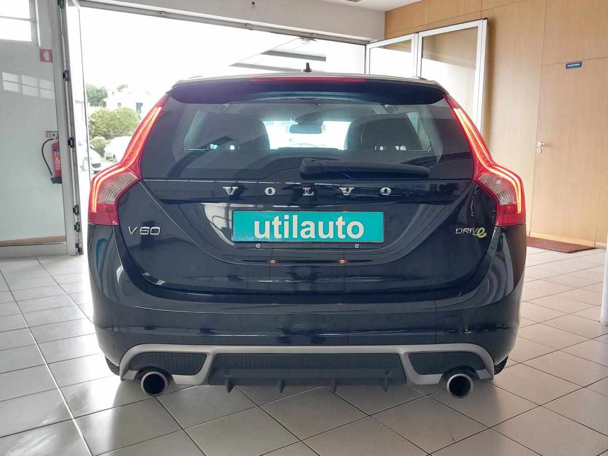 volvo-v60-d2-2011-diesel-1560cc