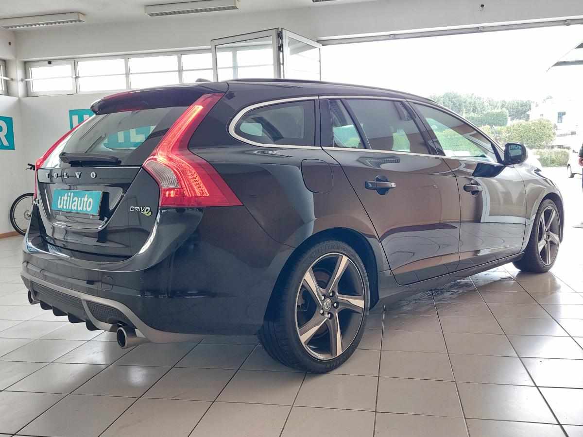 volvo-v60-d2-2011-diesel-1560cc