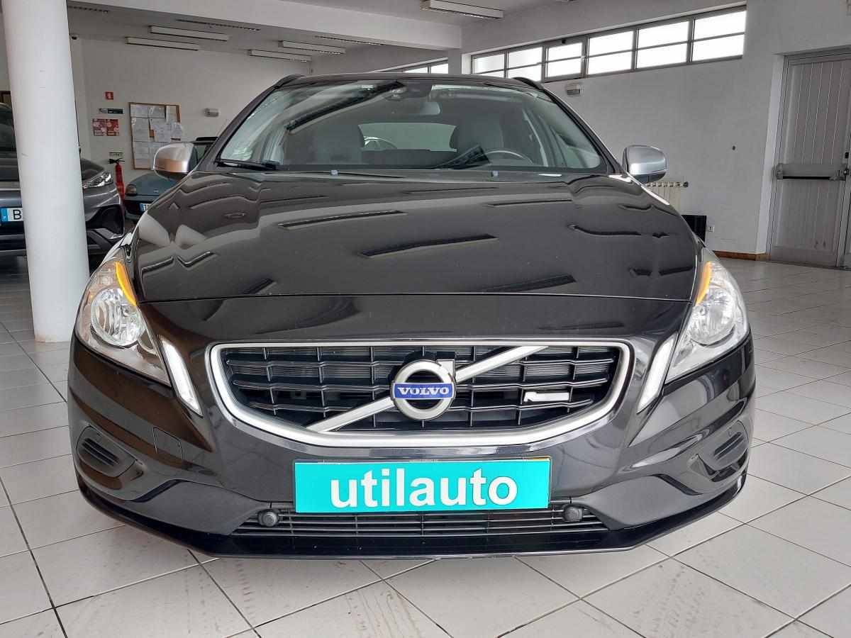 volvo-v60-d2-2011-diesel-1560cc