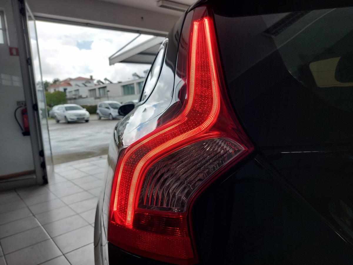 volvo-v60-d2-2011-diesel-1560cc