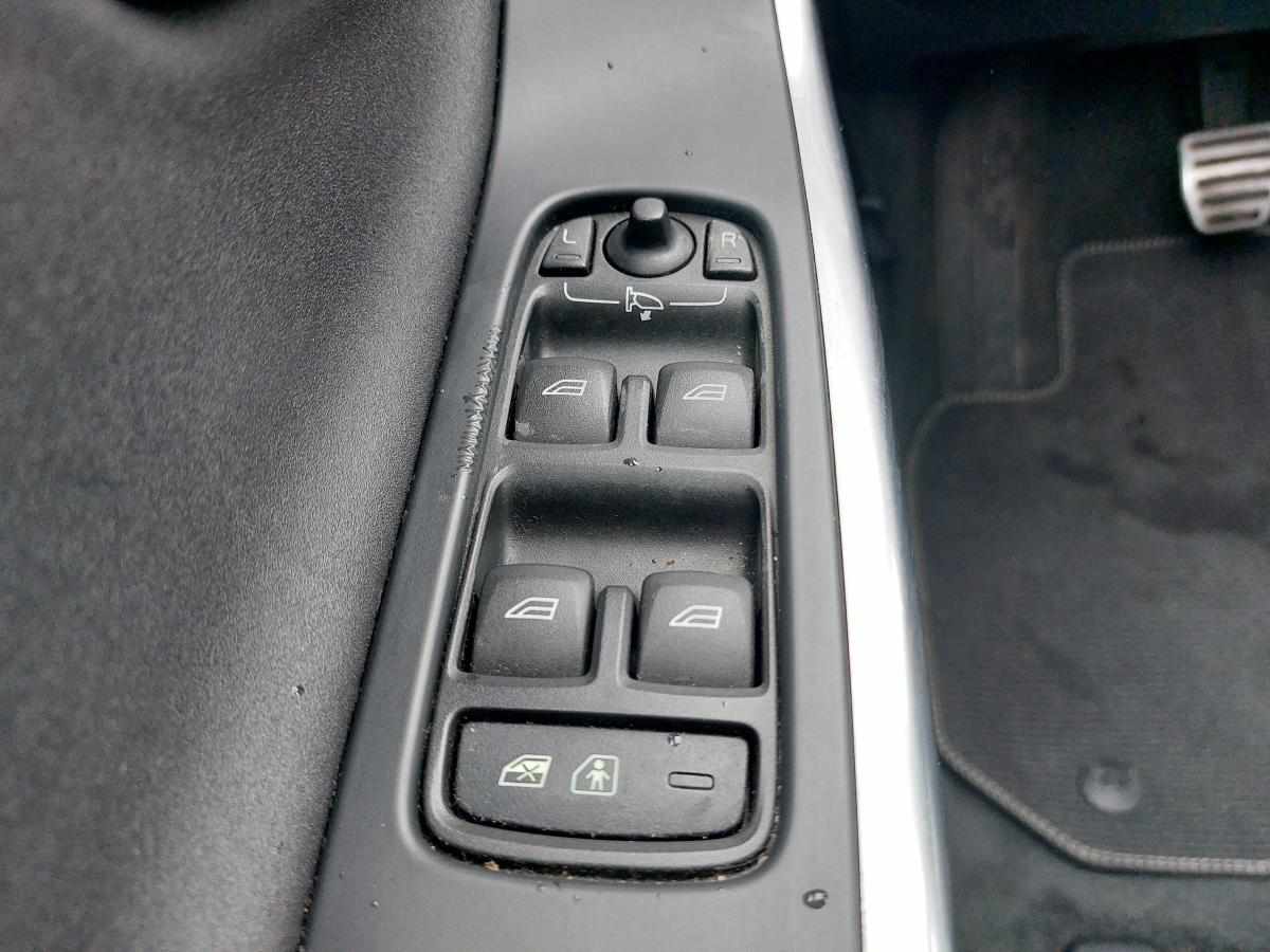 volvo-v60-d2-2011-diesel-1560cc