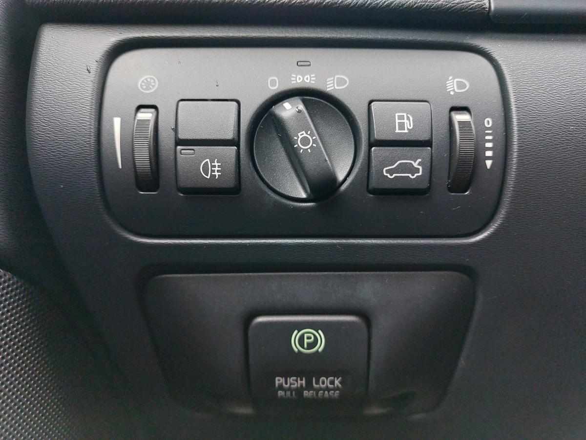 volvo-v60-d2-2011-diesel-1560cc