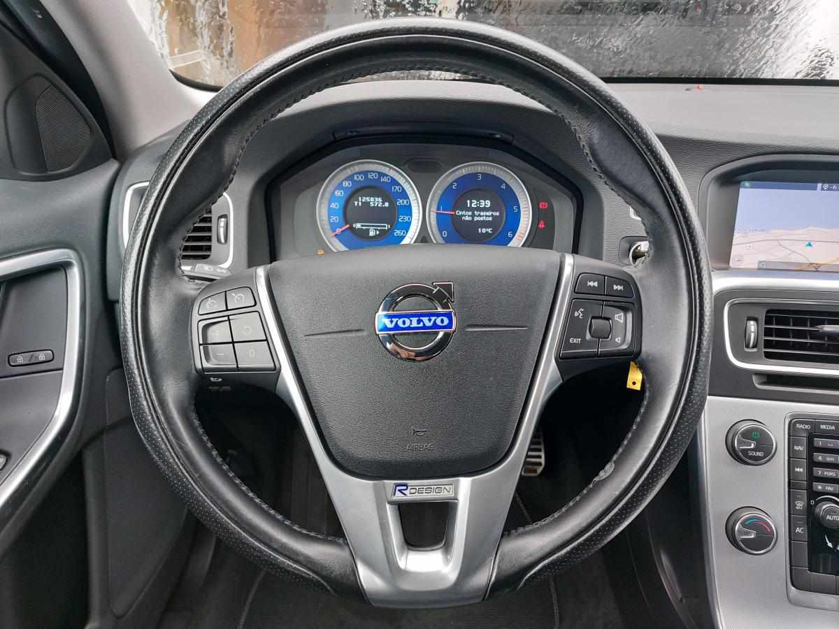 volvo-v60-d2-2011-diesel-1560cc