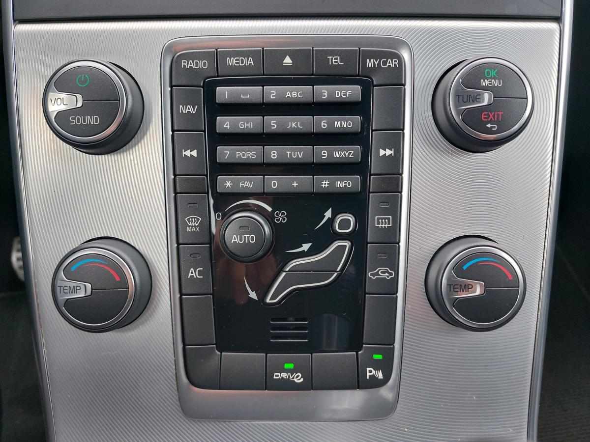 volvo-v60-d2-2011-diesel-1560cc