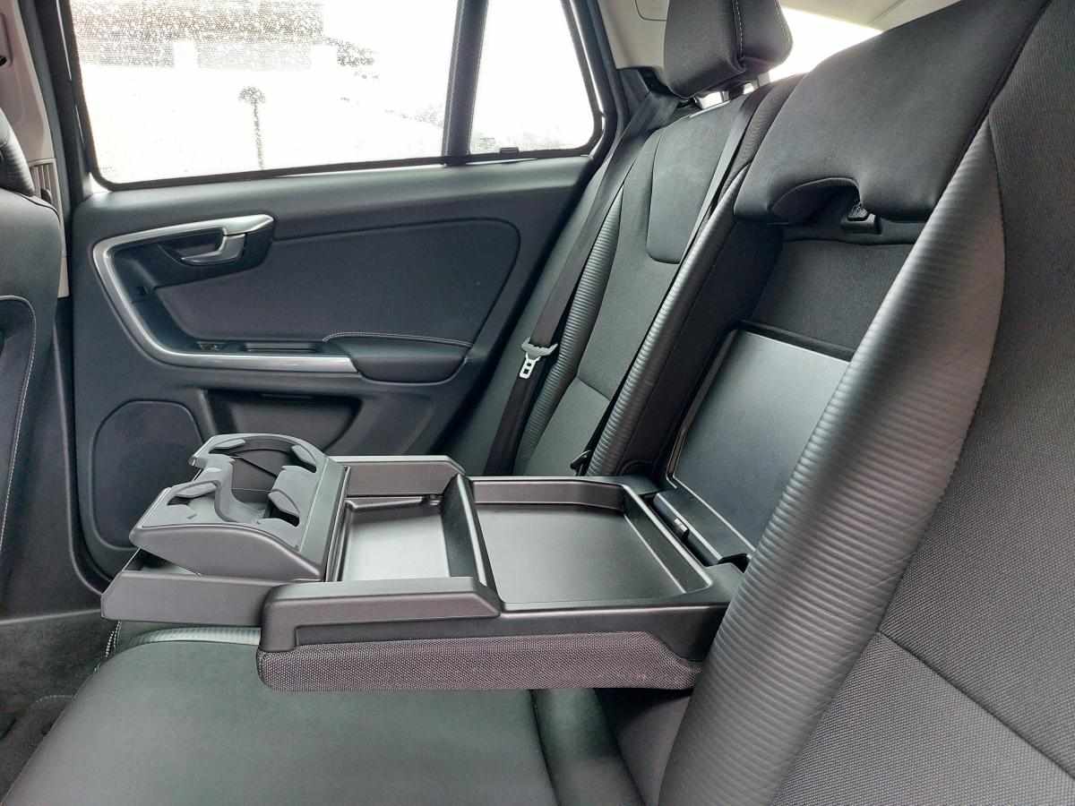 volvo-v60-d2-2011-diesel-1560cc