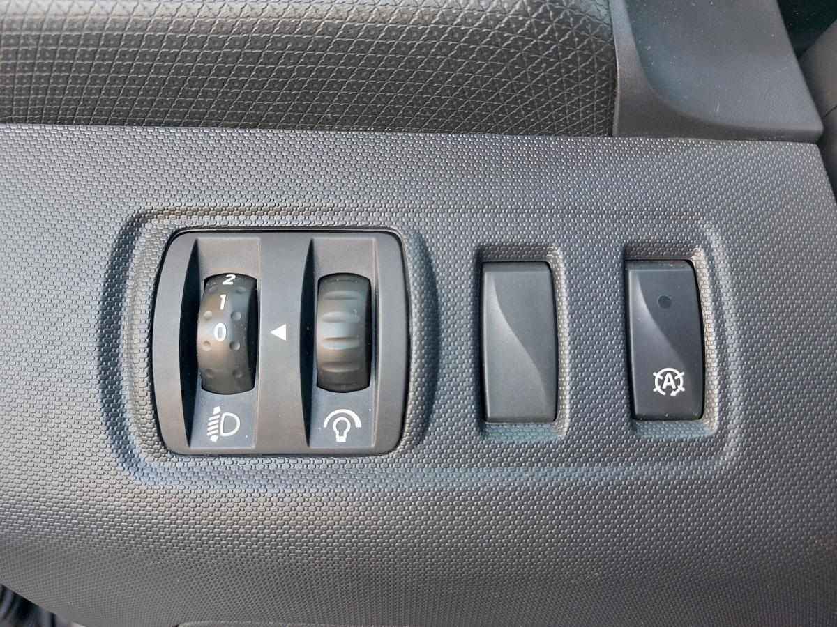 renault-clio-0-9-tce-2014-gasolina-898cc
