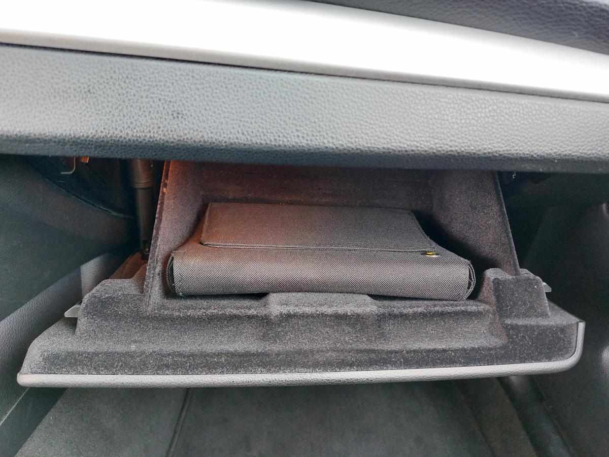 bmw-serie-1-118d-2008-diesel-1995cc