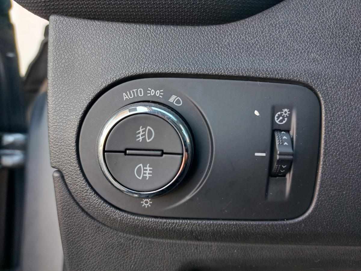 opel-crossland-x-1-6-2017-diesel-1560cc