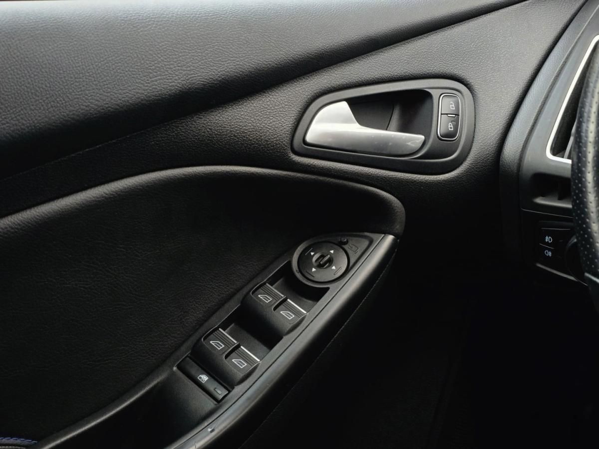 ford-focus-2017-gasolina-2261cc