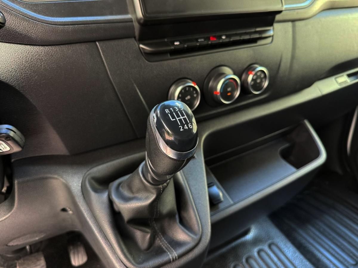 renault-master-2021-diesel-2300cc
