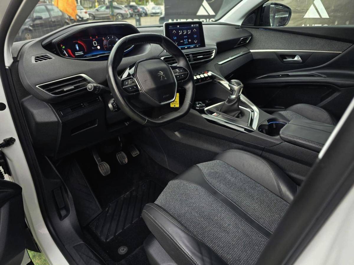 peugeot-5008-2017-diesel-1997cc