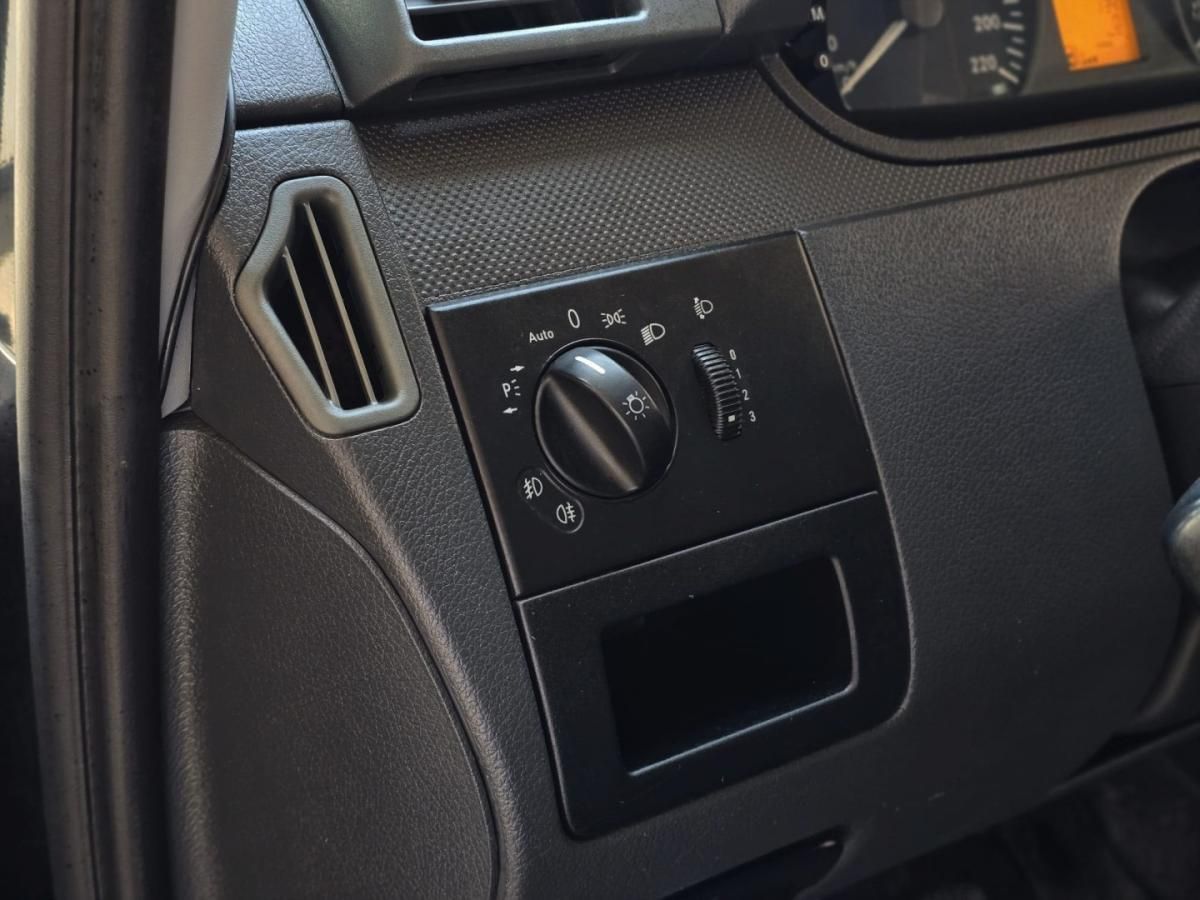 mercedes-benz-vito-2011-diesel-2143cc