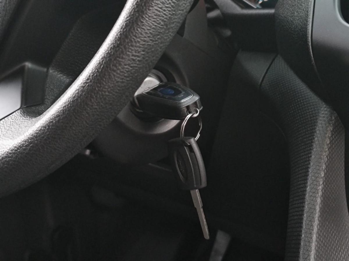 ford-transit-connect-2017-diesel-1499cc