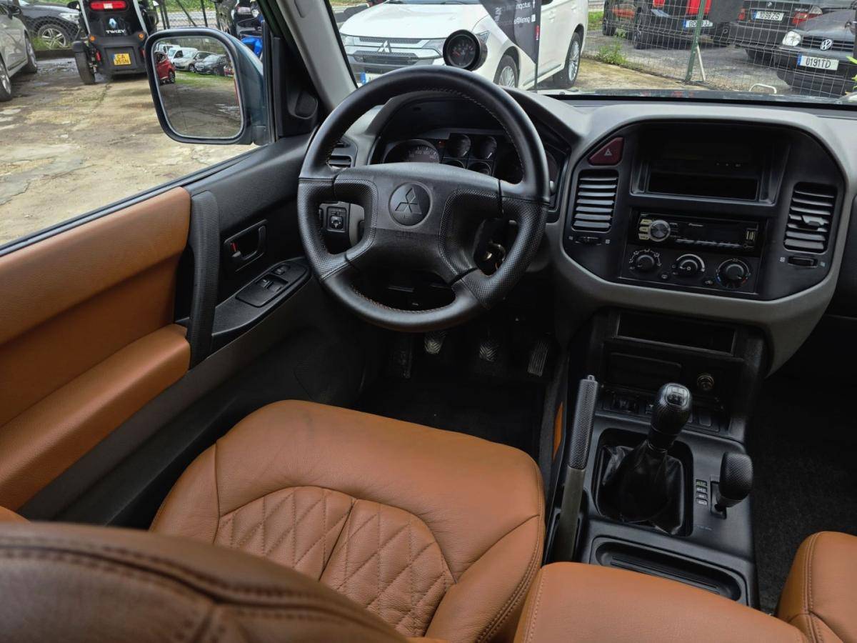 mitsubishi-pajero-2000-diesel-3200cc
