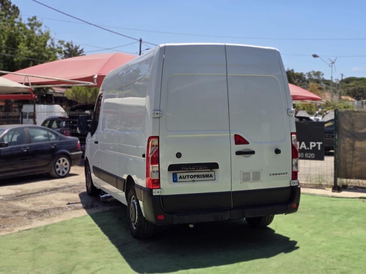 renault-master-2022-diesel-2299cc