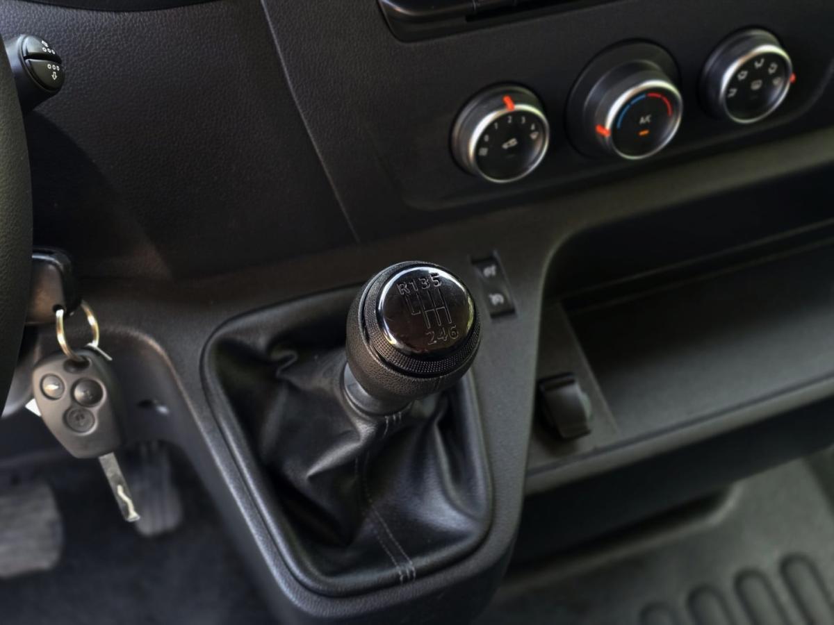 renault-master-2022-diesel-2299cc