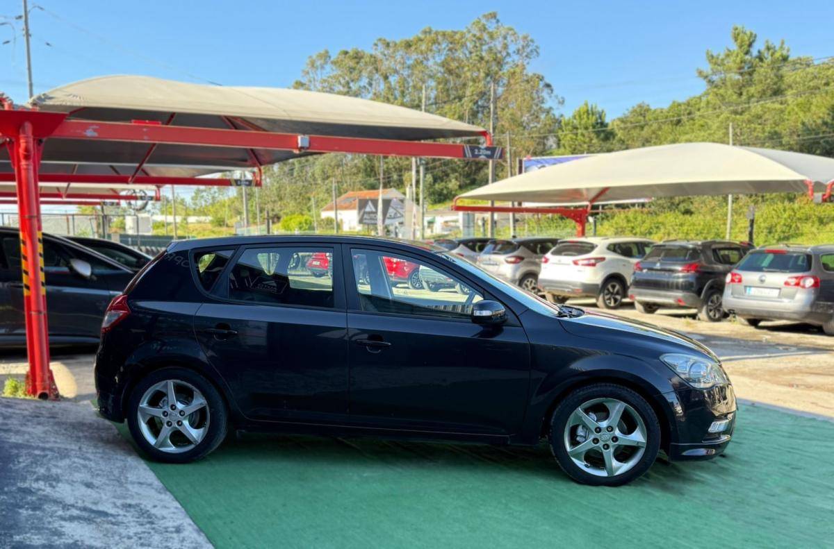 kia-ceed-2011-diesel-1582cc