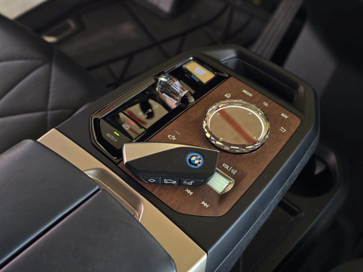bmw-ix-2023-eletrico-0cc