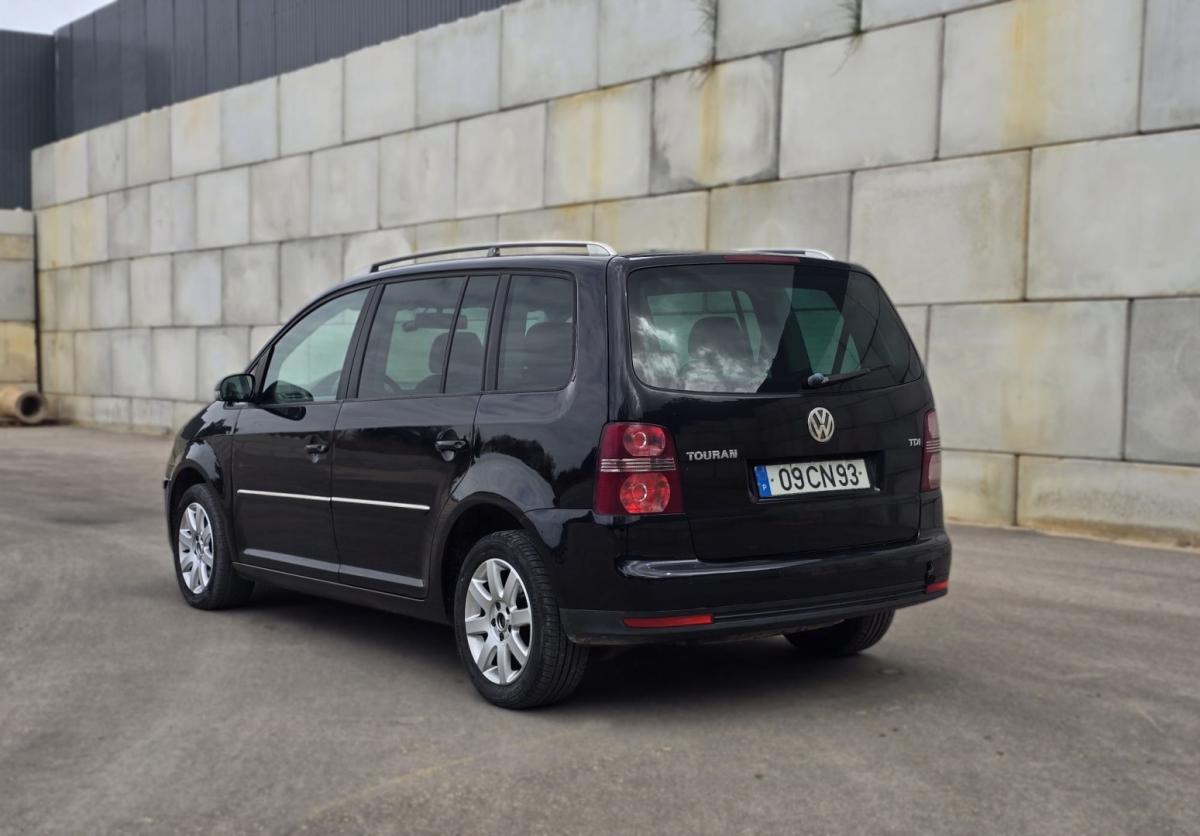 volkswagen-touran-2006-diesel-1896cc