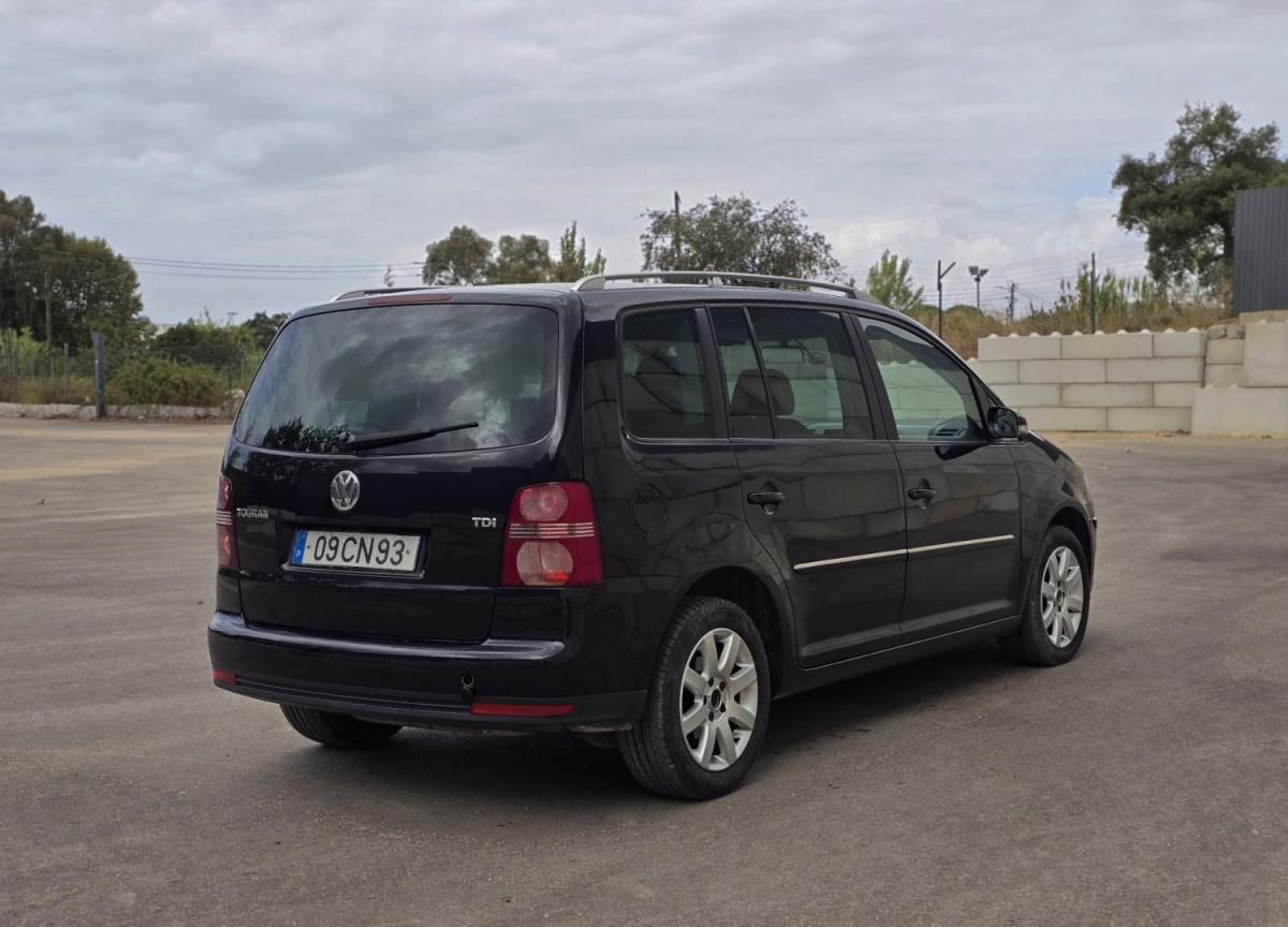 volkswagen-touran-2006-diesel-1896cc