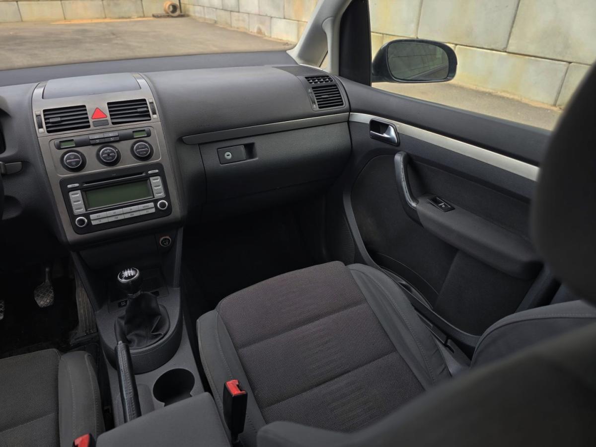 volkswagen-touran-2006-diesel-1896cc