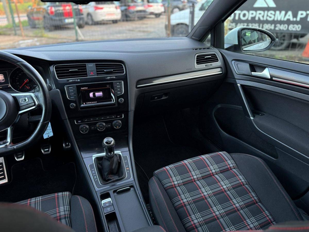 volkswagen-golf-2015-gasolina-1984cc