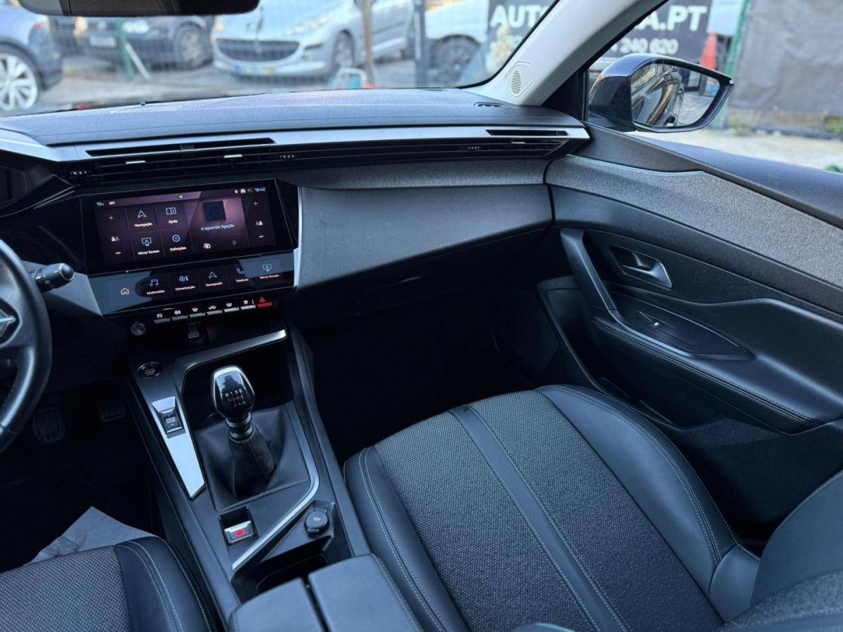 peugeot-308-sw-2022-diesel-1499cc