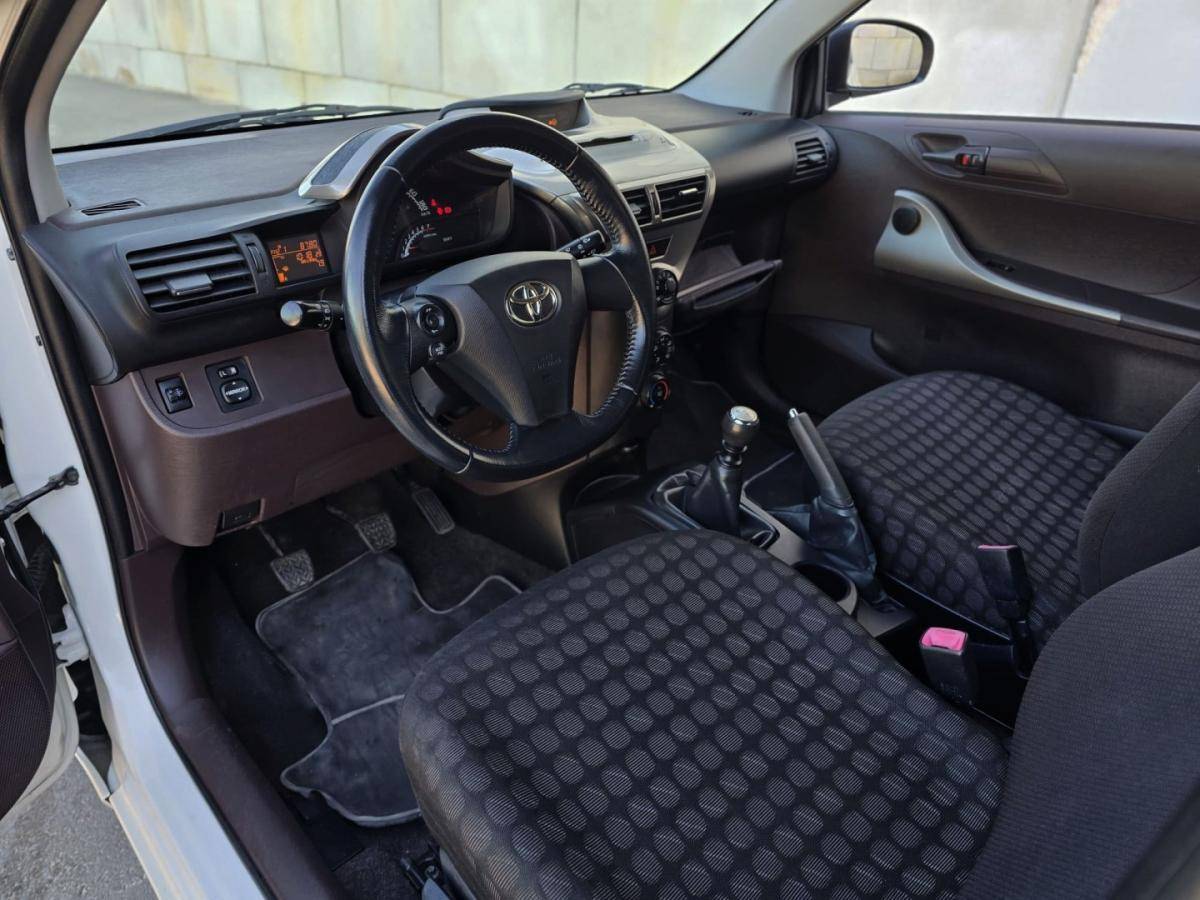 toyota-iq-2009-gasolina-998cc