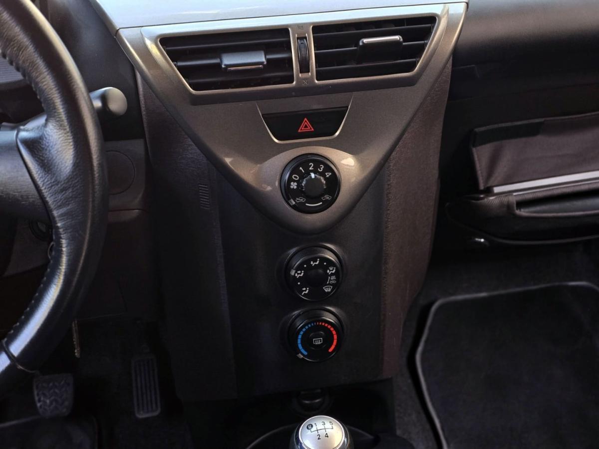 toyota-iq-2009-gasolina-998cc