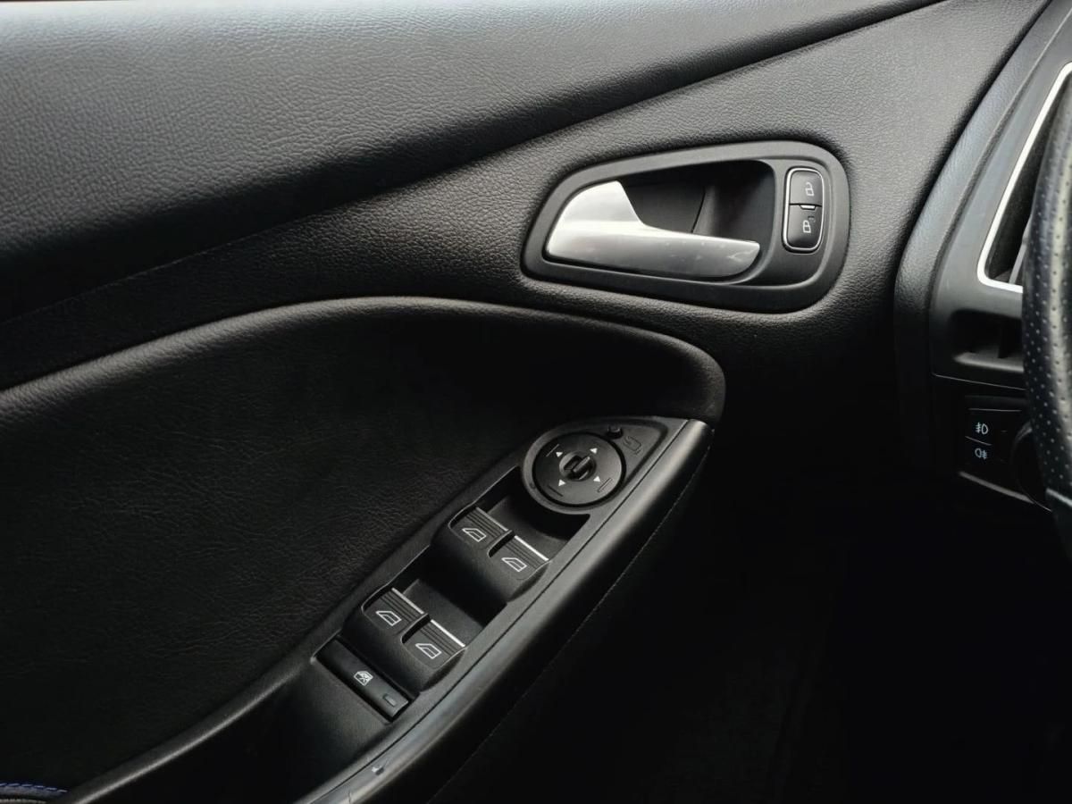 ford-focus-2017-gasolina-2261cc