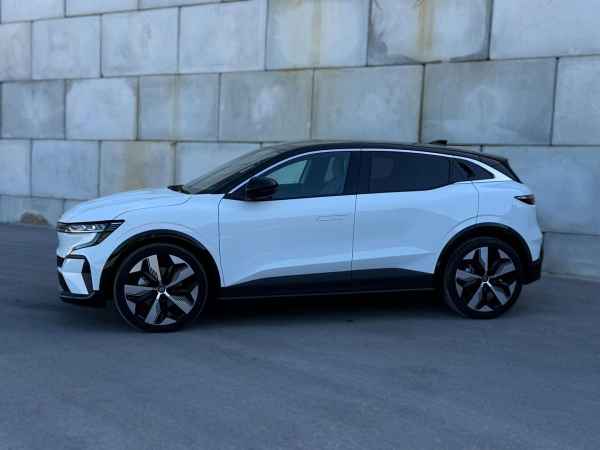 renault-megane-e-tech-2022-eletrico-0cc