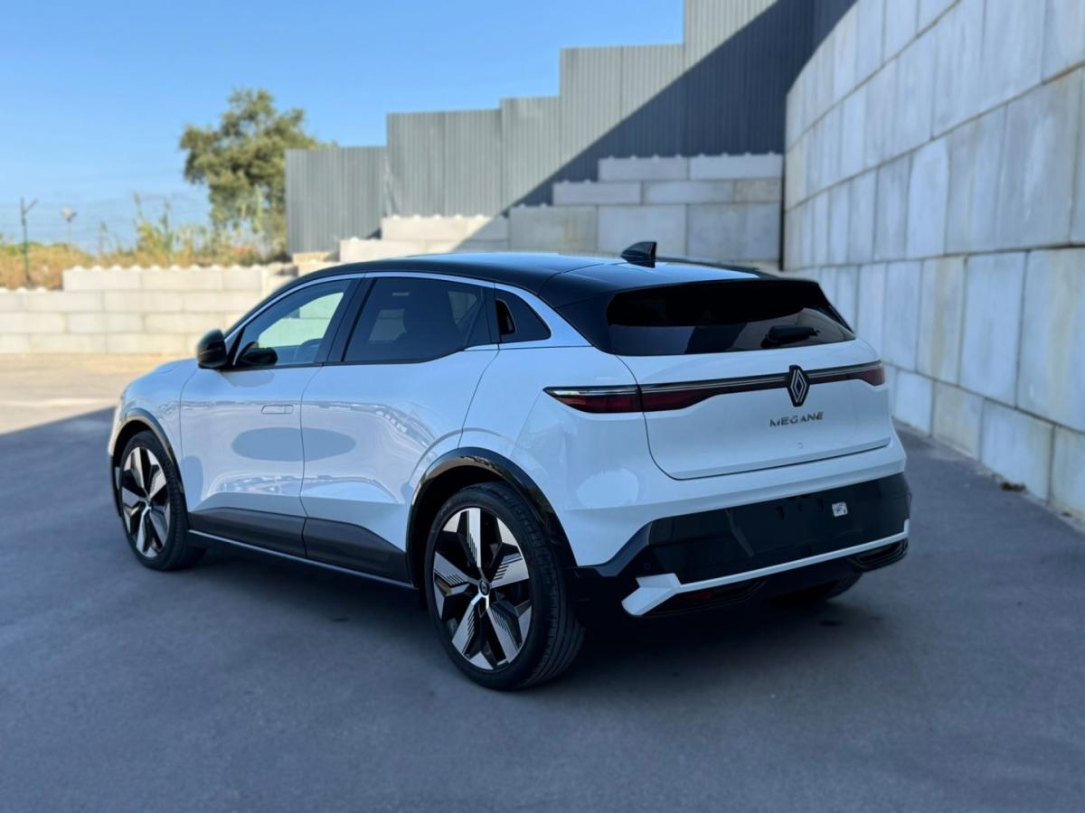 renault-megane-e-tech-2022-eletrico-0cc