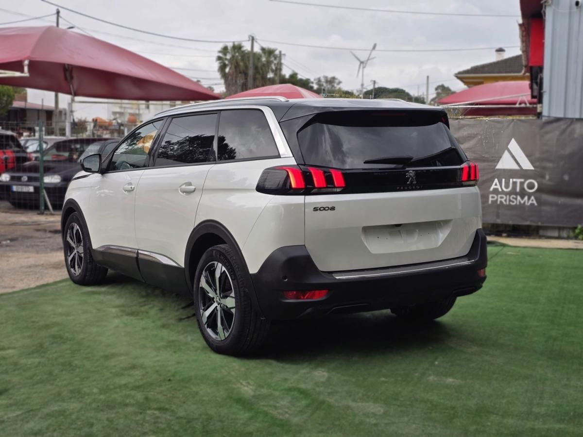 peugeot-5008-2017-diesel-1997cc