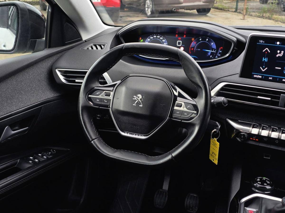 peugeot-5008-2017-diesel-1997cc
