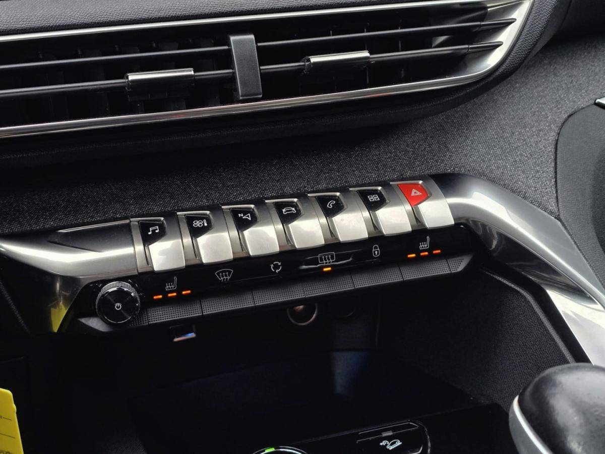 peugeot-5008-2017-diesel-1997cc